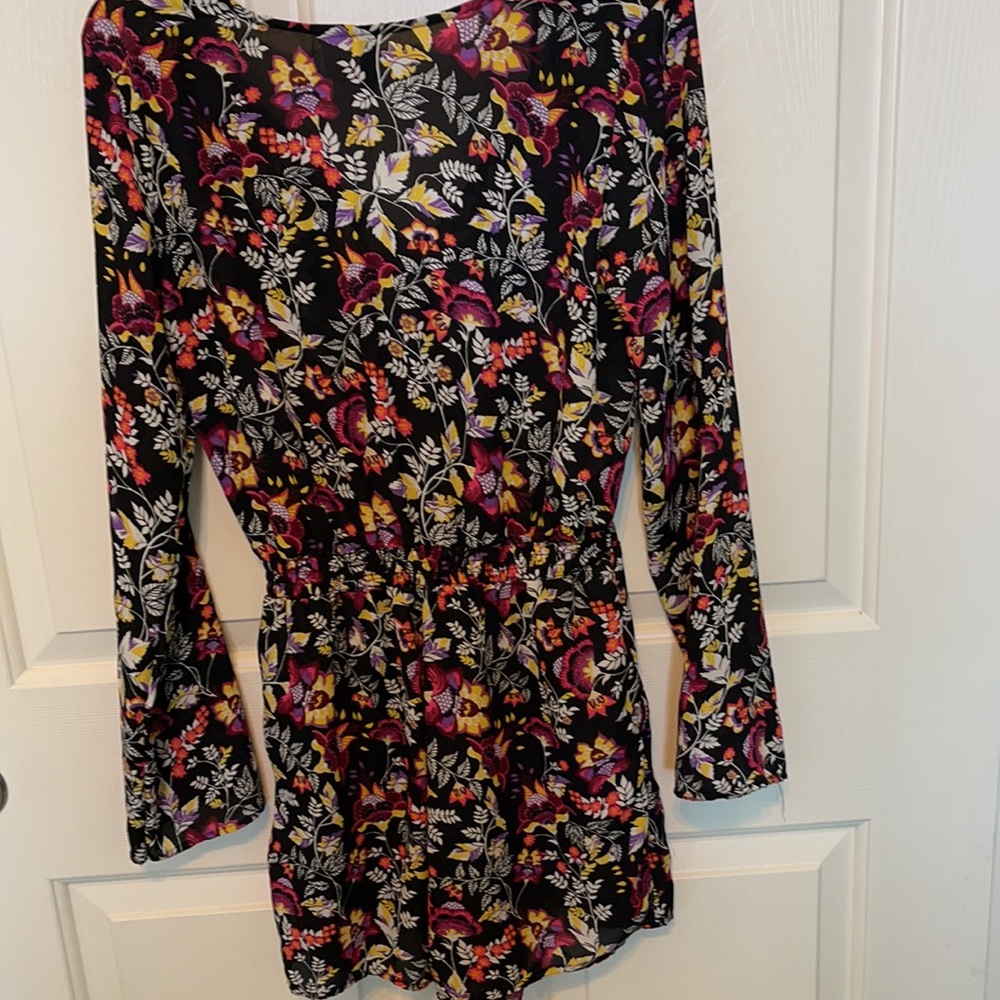 Romper - Picture 2 of 2